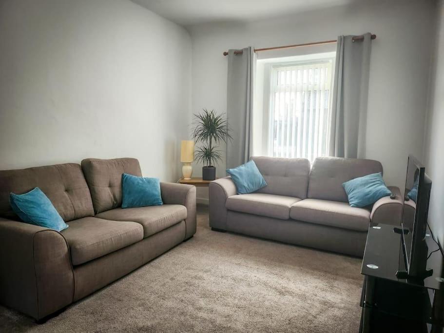 Central 2-Bedroom Bunglow With Double Sofa Bed Карноусті Екстер'єр фото