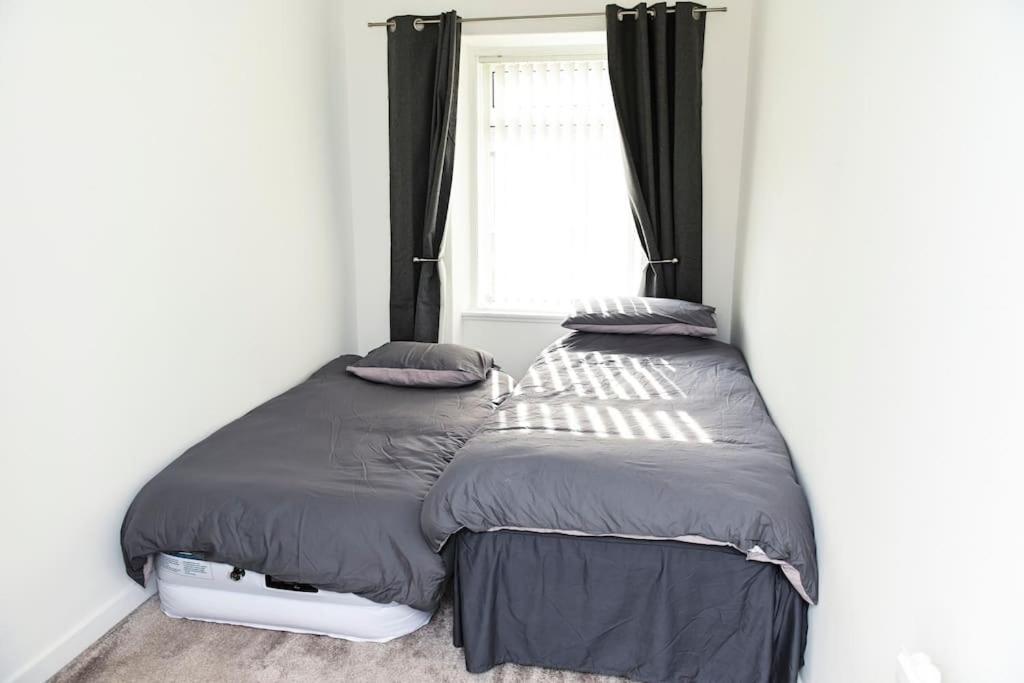 Central 2-Bedroom Bunglow With Double Sofa Bed Карноусті Екстер'єр фото