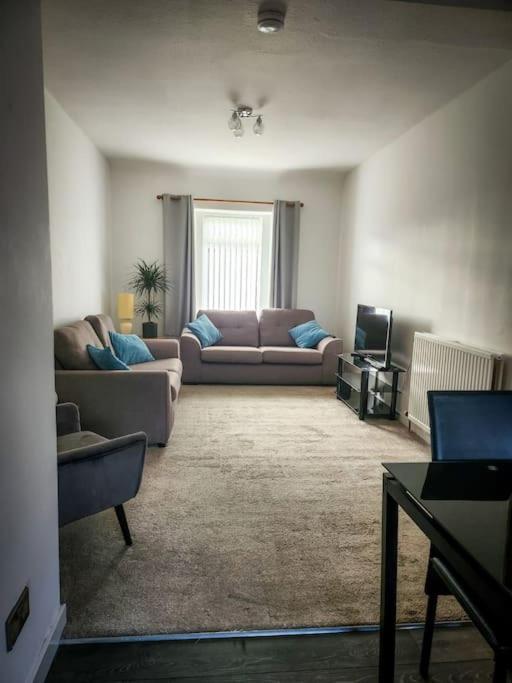 Central 2-Bedroom Bunglow With Double Sofa Bed Карноусті Екстер'єр фото